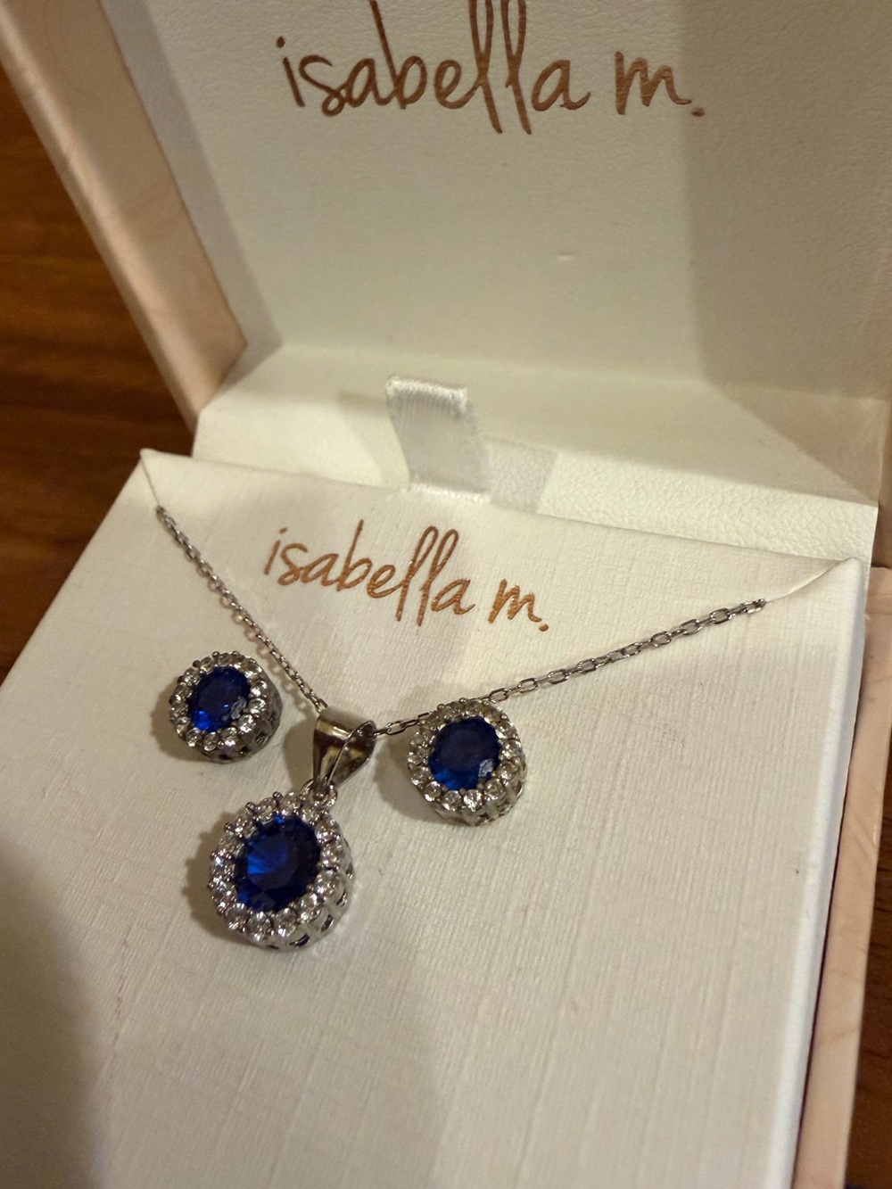 Isabella m. Royal Blue Crystal Halo Necklace and Stud Earrings